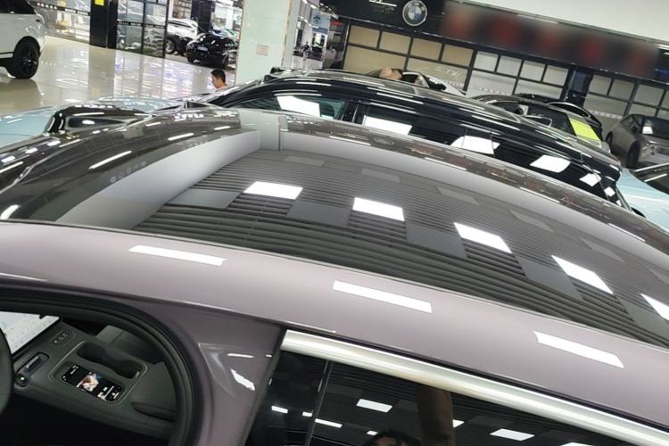 Used Nio EC6 2024 75 kWh Roof