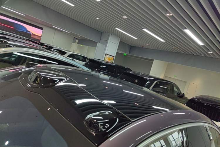 Used Nio EC6 2024 75 kWh Roof