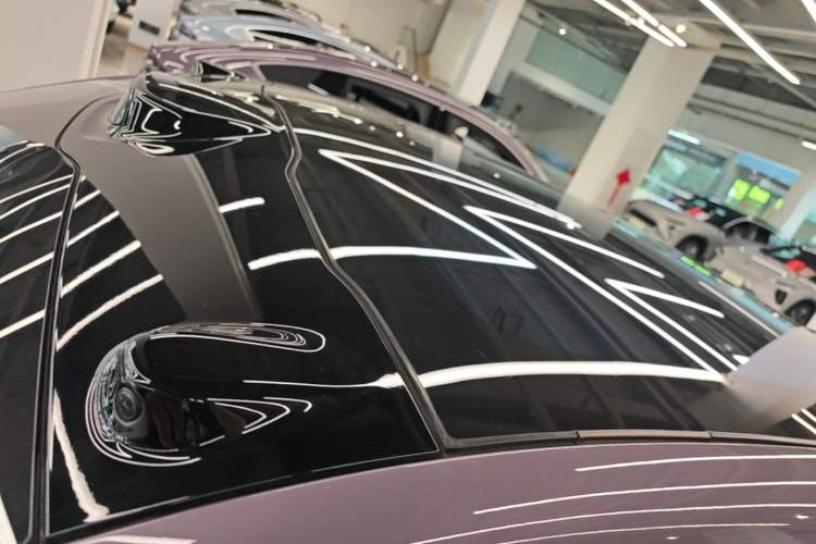 Used Nio EC6 2024 75 kWh Roof