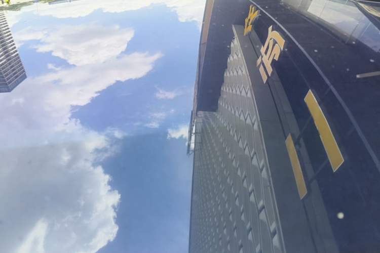 Used Nio EC6 2024 75 kWh Roof