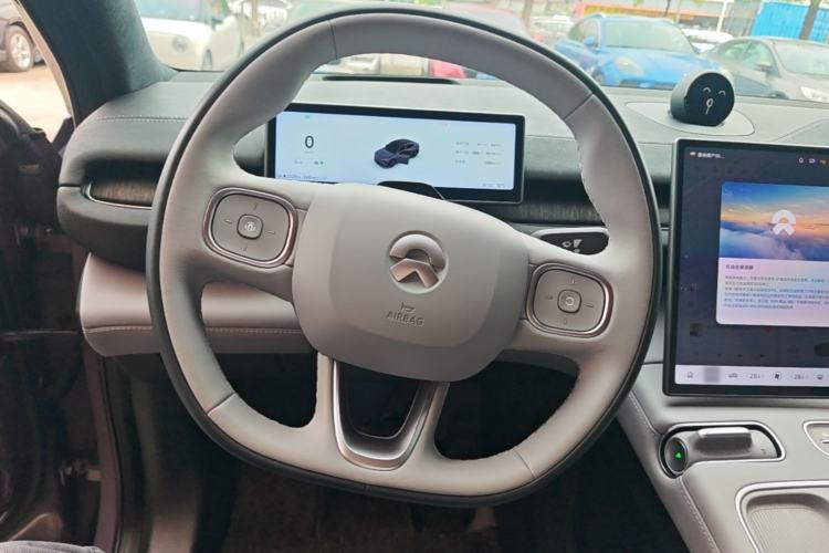 Used Nio EC6 2024 75 kWh Steering Wheel