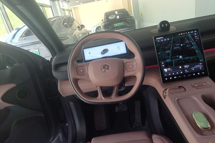 Used Nio EC6 2024 75 kWh Steering Wheel