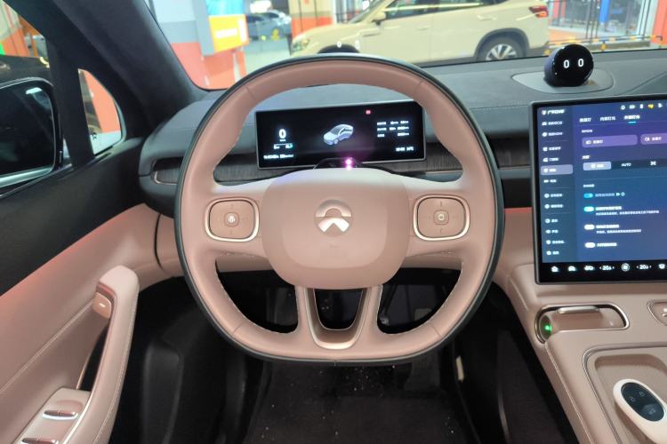 Used Nio EC6 2024 75 kWh Steering Wheel