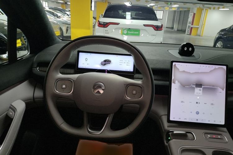 Used Nio EC6 2024 75 kWh Steering Wheel