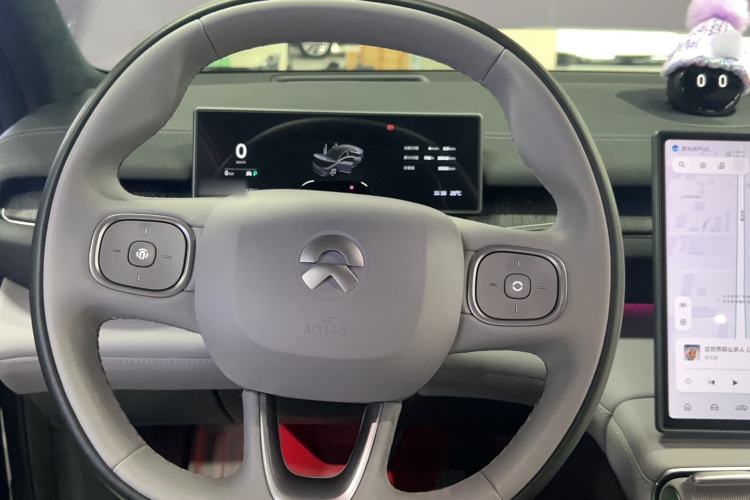 Used Nio EC6 2024 75 kWh Steering Wheel