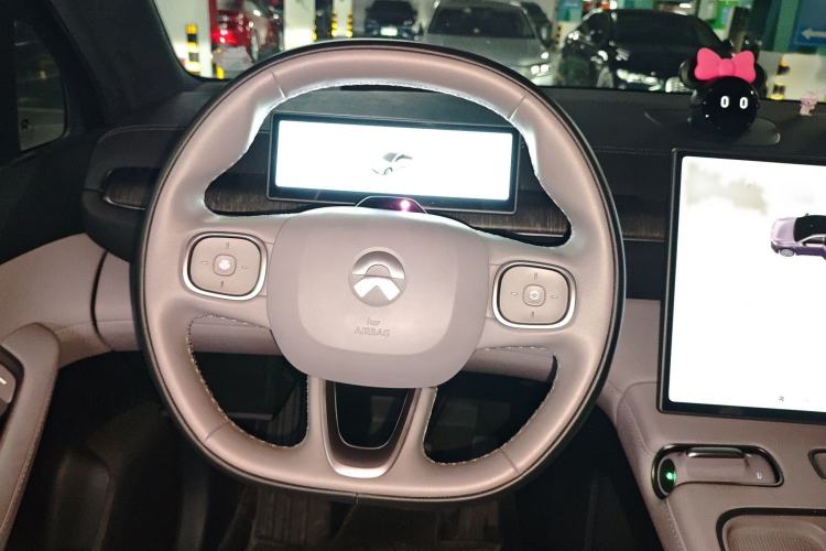 Used Nio EC6 2024 75 kWh Steering Wheel