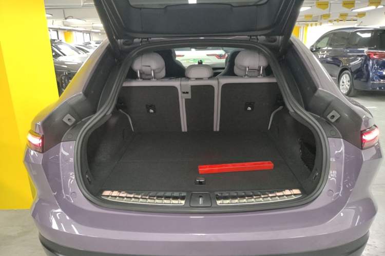 Used Nio EC6 2024 75 kWh Trunk