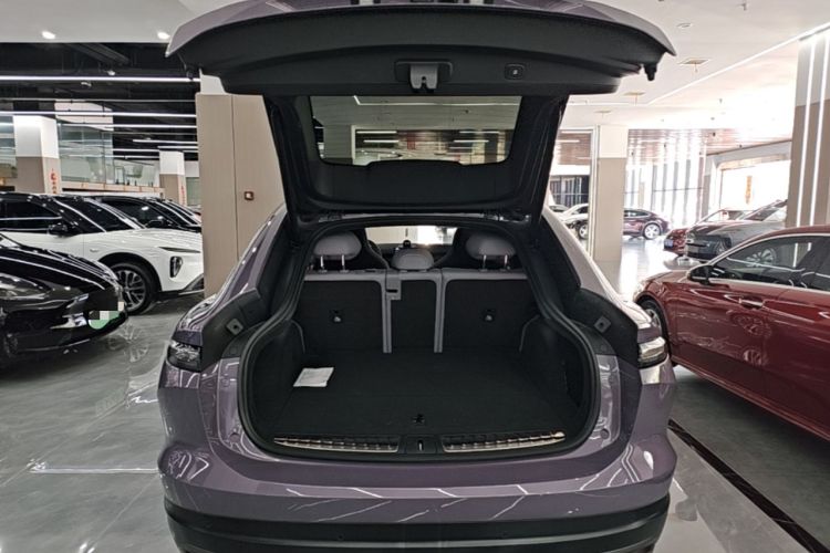 Used Nio EC6 2024 75 kWh Trunk