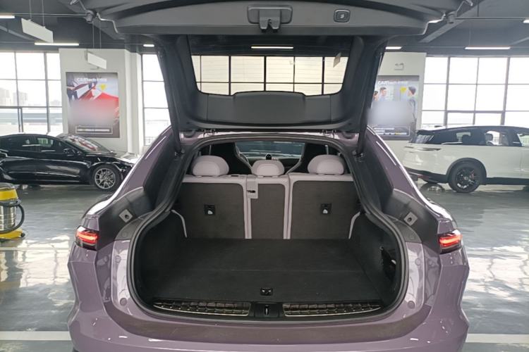 Used Nio EC6 2024 75 kWh Trunk