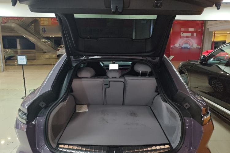 Used Nio EC6 2024 75 kWh Trunk