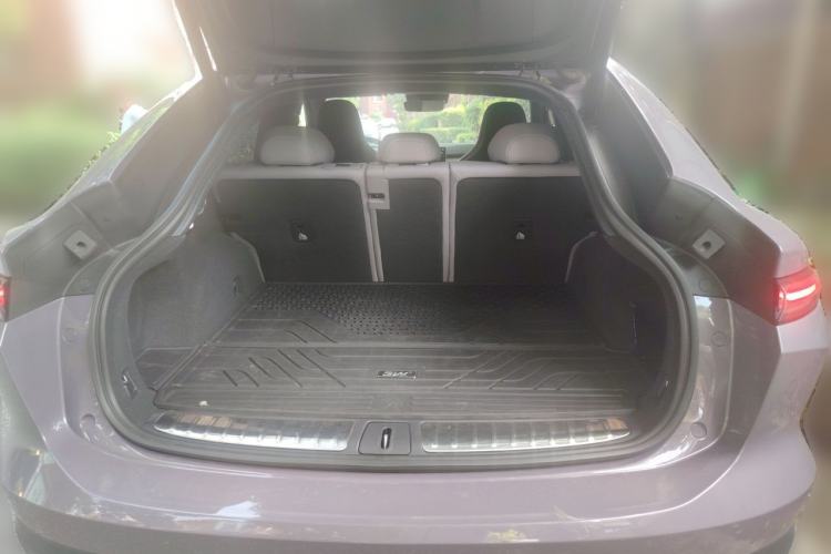 Used Nio EC6 2024 75 kWh Trunk