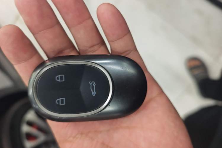 Used Nio EC6 2024 75 kWh Vehicle Key