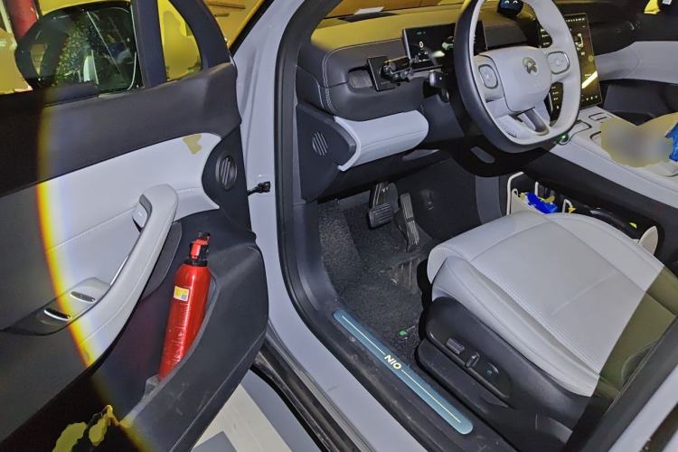 Used Nio EC6 2024 75 kWh Driver Seat