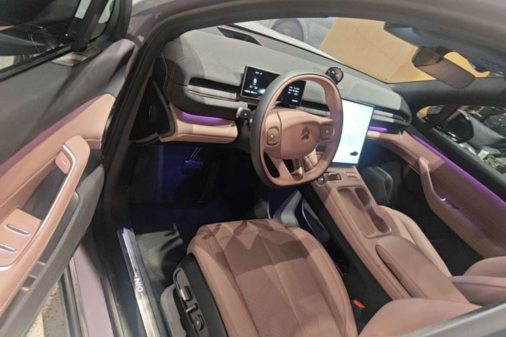 Used Nio EC6 2024 75 kWh Driver Seat