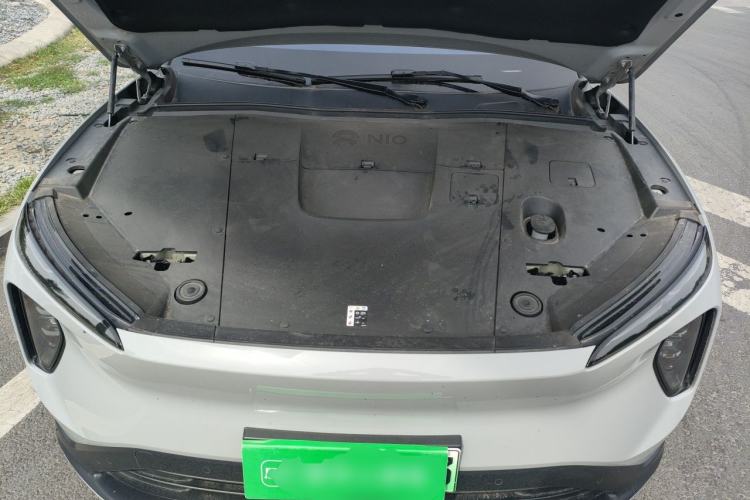 Used Nio EC6 2024 75 kWh Engine Bay