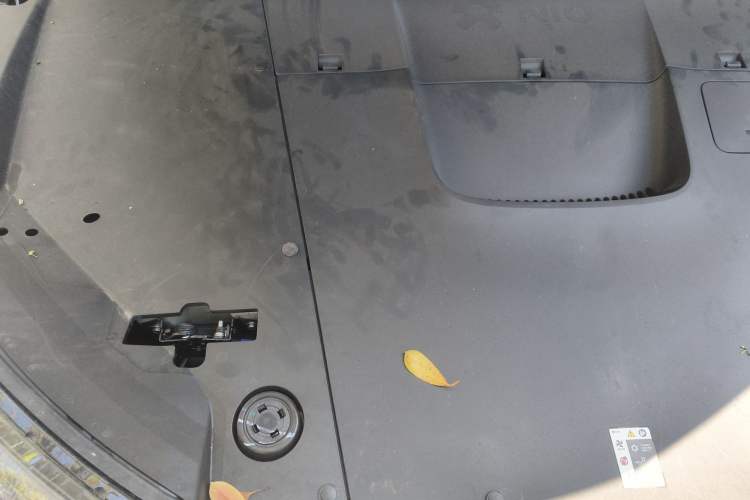 Used Nio EC6 2024 75 kWh Engine Bay Right
