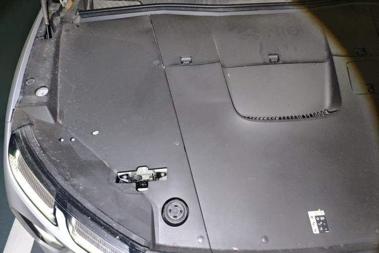 Used Nio EC6 2024 75 kWh Engine Bay Right