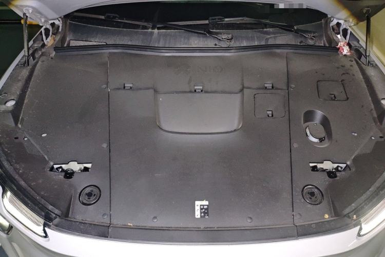 Used Nio EC6 2024 75 kWh Engine Bay