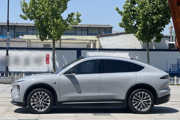 Used Nio EC6 2024 75 kWh Exterior 8