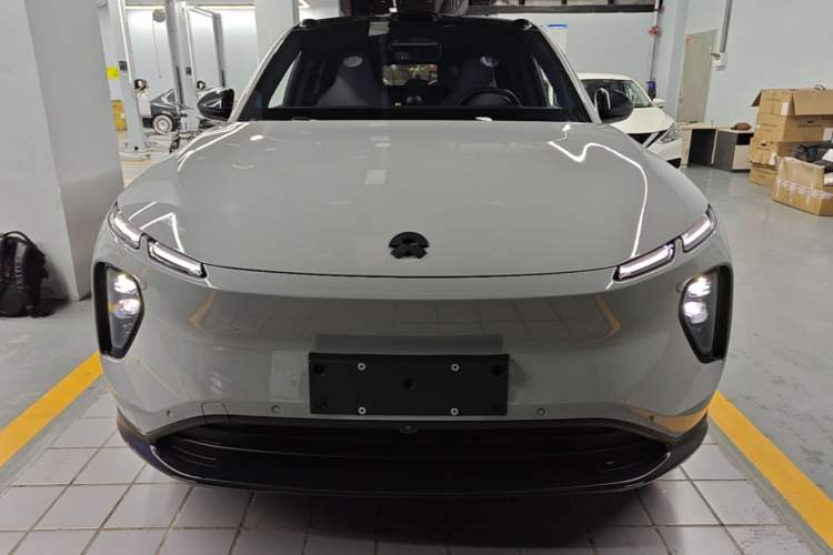 Used Nio EC6 2024 75 kWh Front