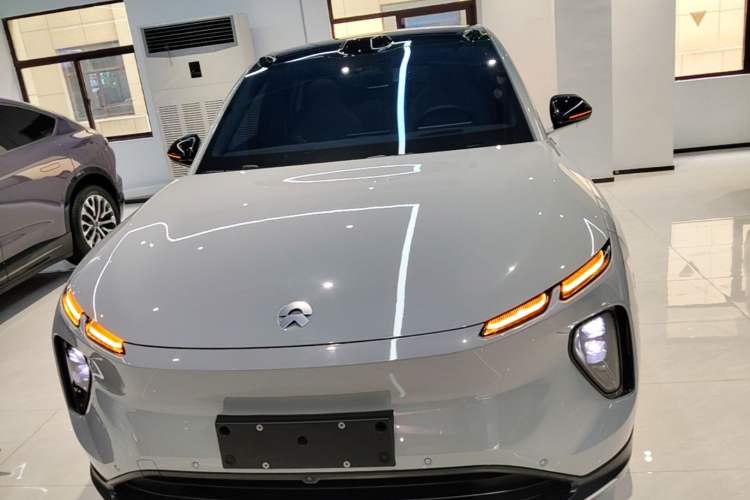 Used Nio EC6 2024 75 kWh Front