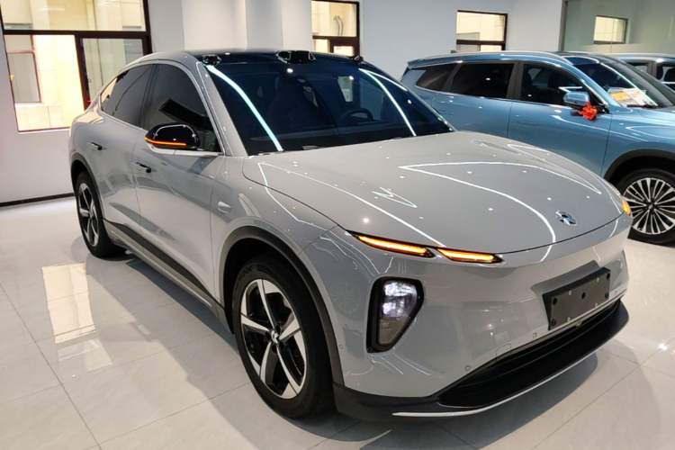 Used Nio EC6 2024 75 kWh Front Right 45 Deg