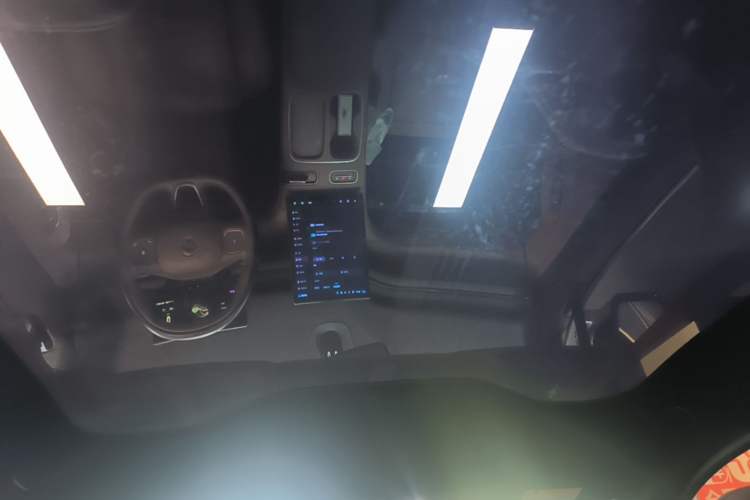 Used Nio EC6 2024 75 kWh Headliner