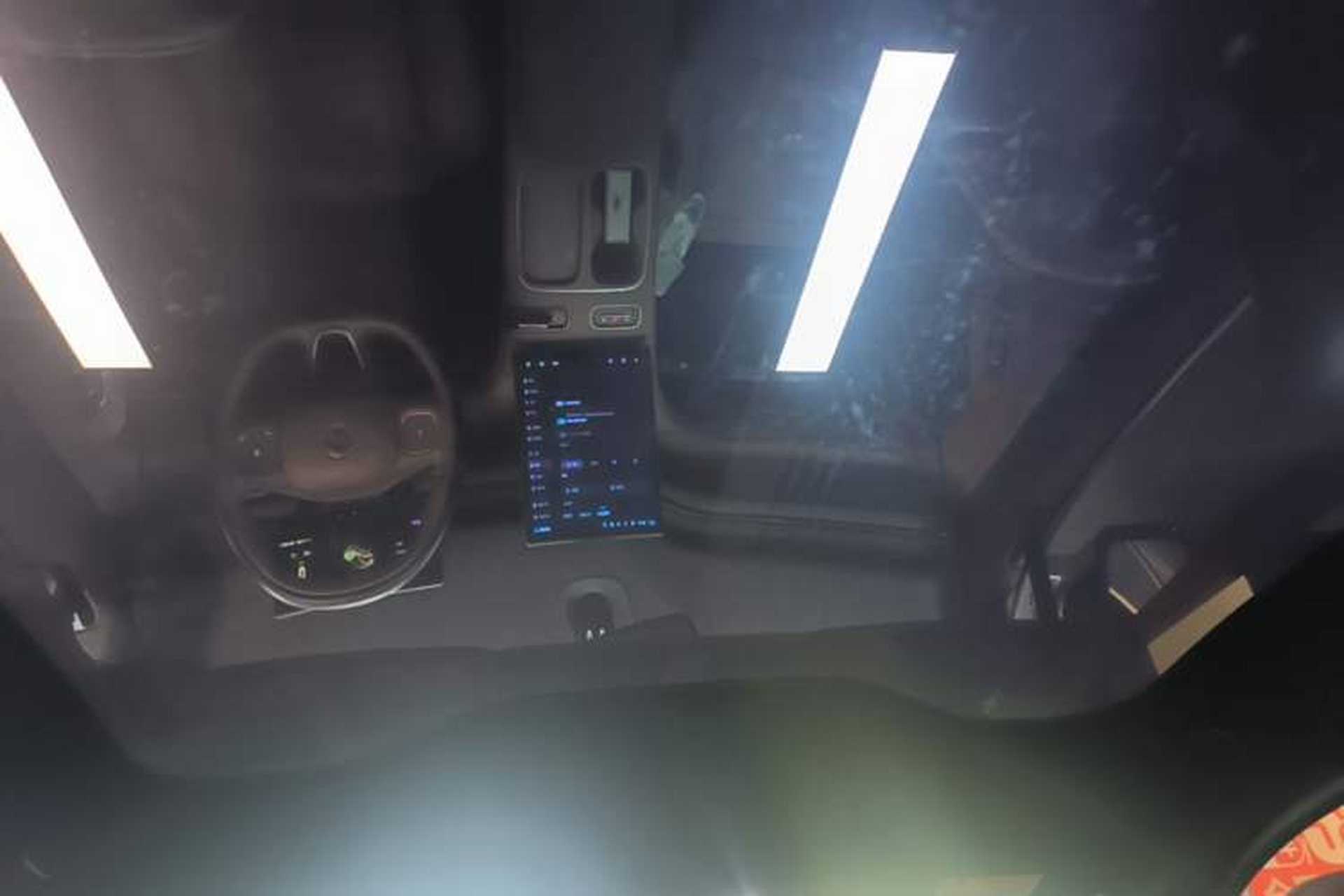 Used Nio EC6 2024 75 kWh Headliner