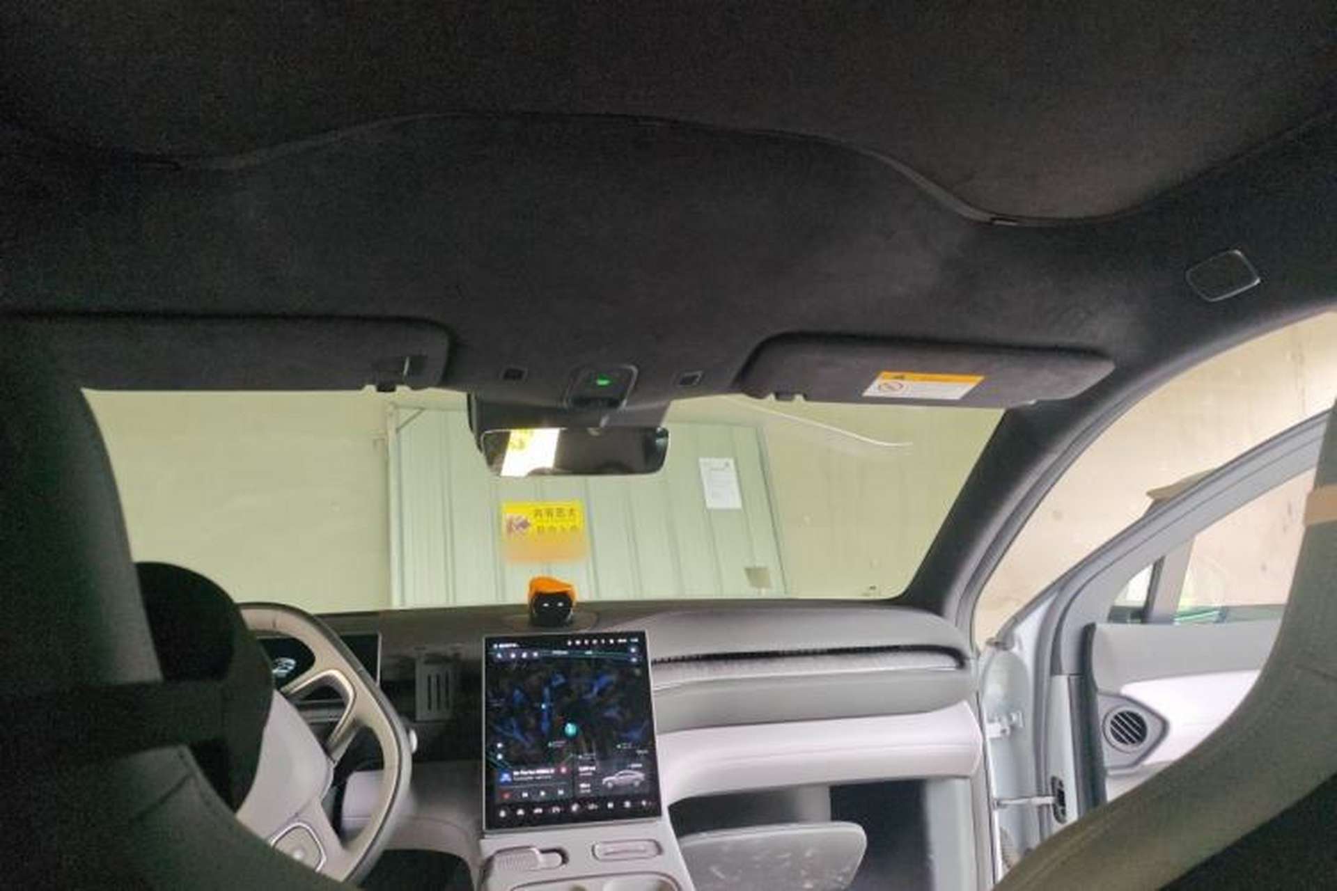 Used Nio EC6 2024 75 kWh Headliner