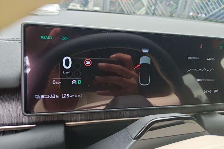 Used Nio EC6 2024 75 kWh Instrument Cluster