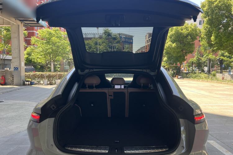 Used Nio EC6 2024 75 kWh Interior 11