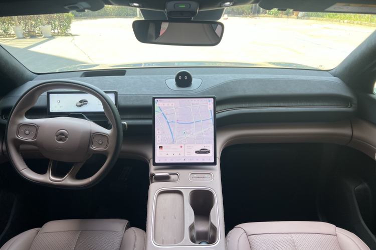 Used Nio EC6 2024 75 kWh Interior 2