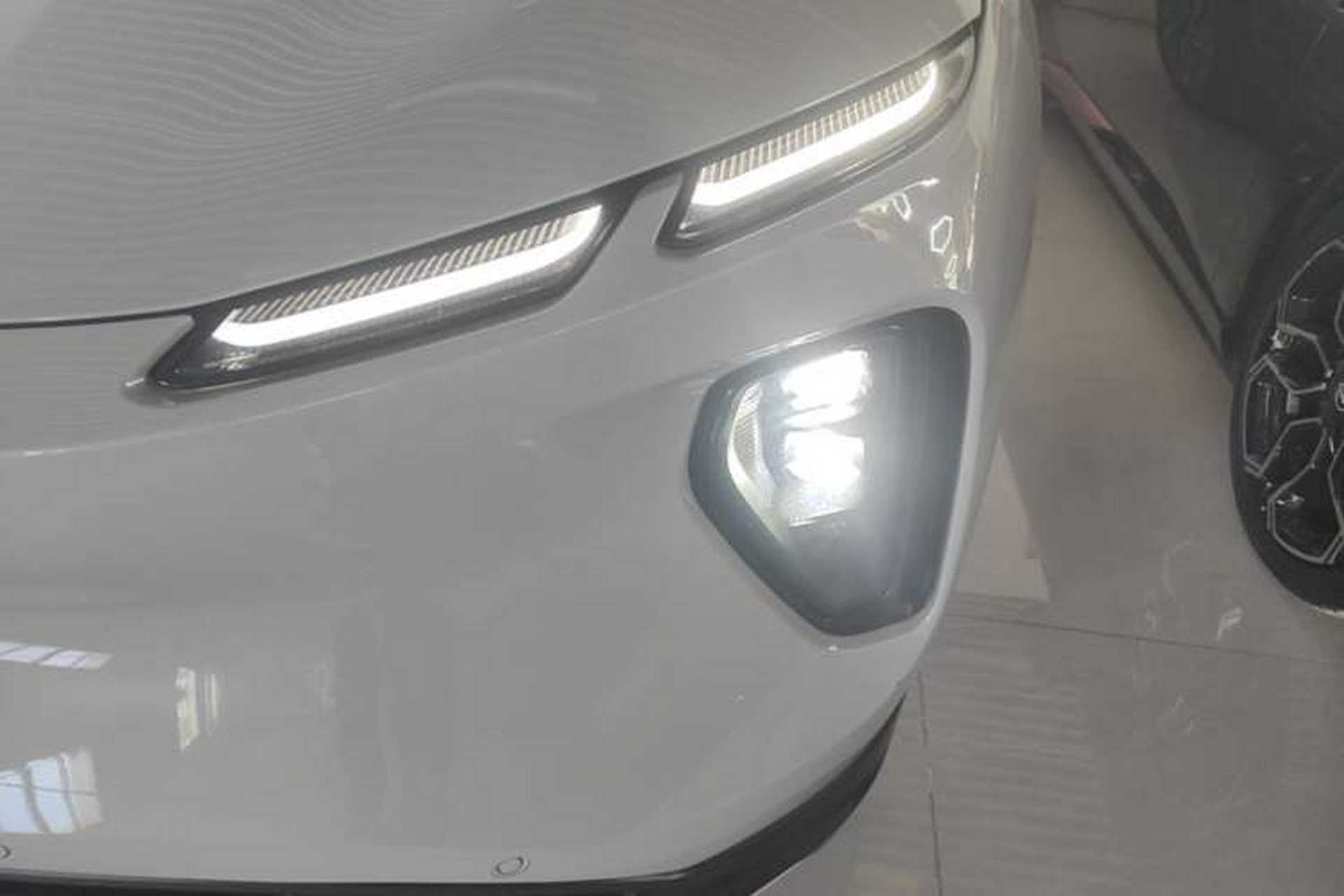 Used Nio EC6 2024 75 kWh Left Front Headlight
