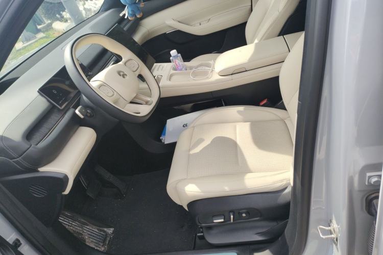 Used Nio EC6 2024 75 kWh Left Front Seat
