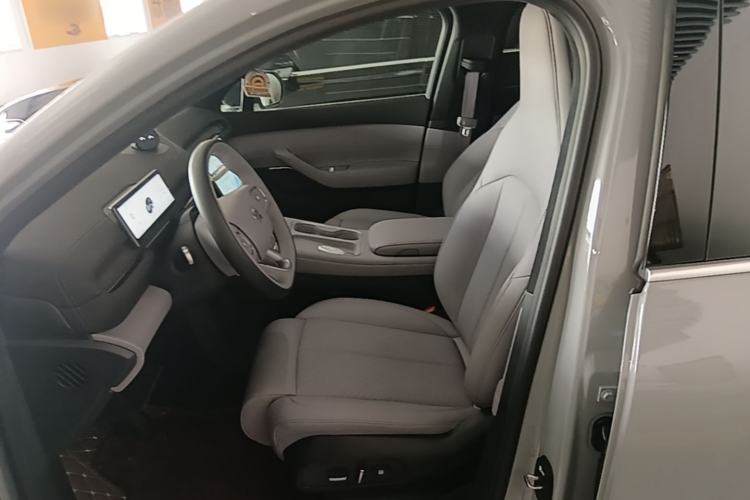Used Nio EC6 2024 75 kWh Left Front Seat