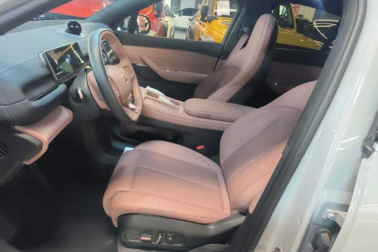 Used Nio EC6 2024 75 kWh Left Front Seat