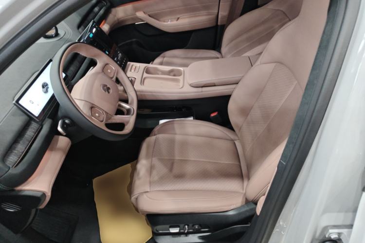 Used Nio EC6 2024 75 kWh Left Front Seat