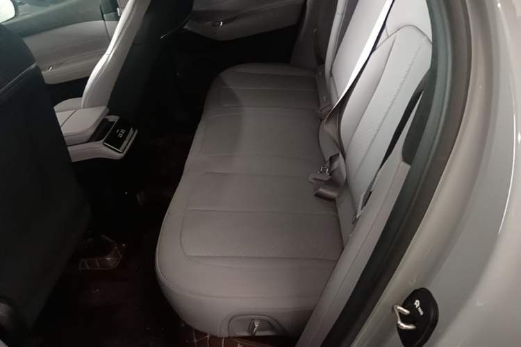 Used Nio EC6 2024 75 kWh Left Rear Seat