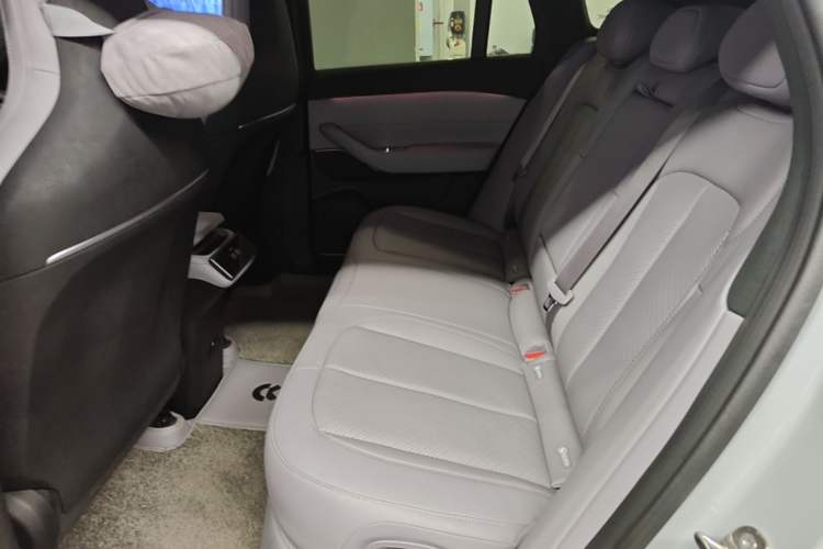 Used Nio EC6 2024 75 kWh Left Rear Seat