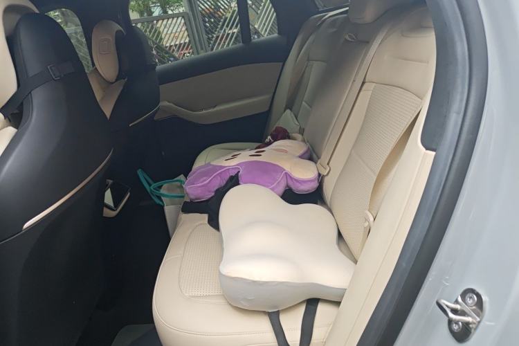 Used Nio EC6 2024 75 kWh Left Rear Seat