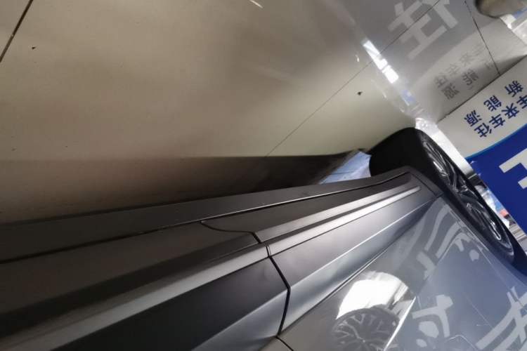 Used Nio EC6 2024 75 kWh Left Side Sill