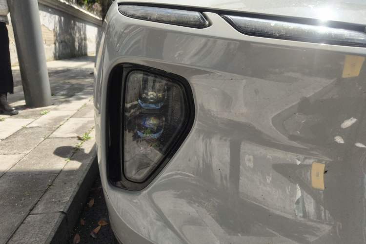 Used Nio EC6 2024 75 kWh Right Front Headlight