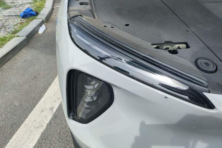 Used Nio EC6 2024 75 kWh Right Front Headlight