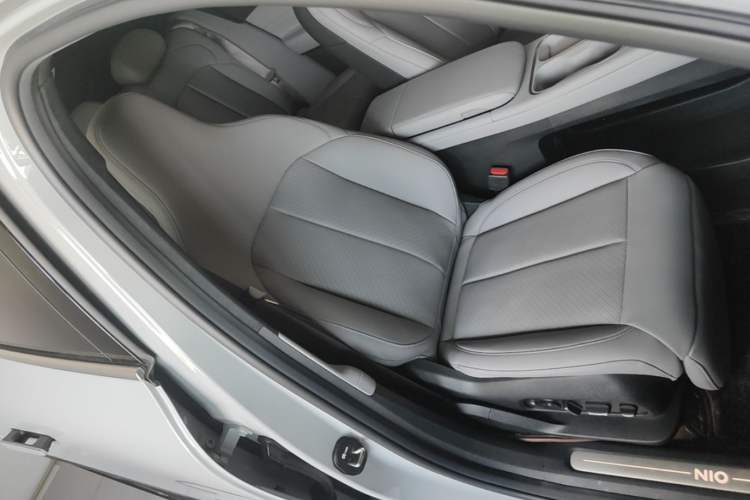 Used Nio EC6 2024 75 kWh Right Front Seat