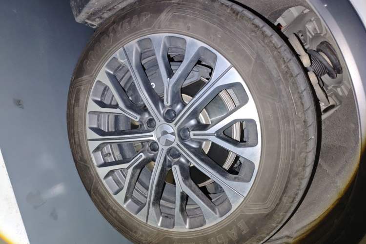 Used Nio EC6 2024 75 kWh Right Front Wheel Hub