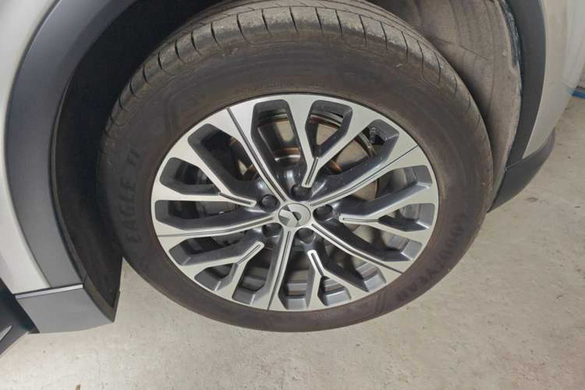 Used Nio EC6 2024 75 kWh Right Front Wheel Hub