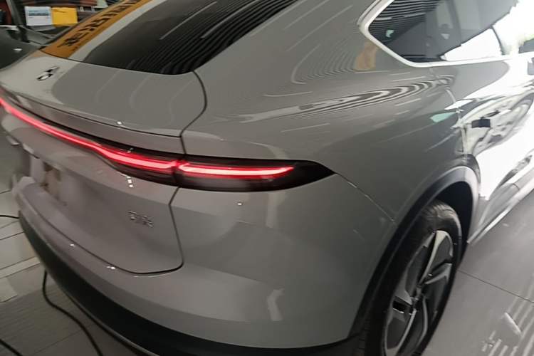 Used Nio EC6 2024 75 kWh Right Rear Taillight