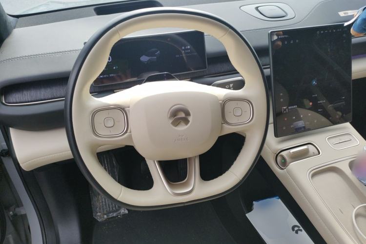 Used Nio EC6 2024 75 kWh Steering Wheel