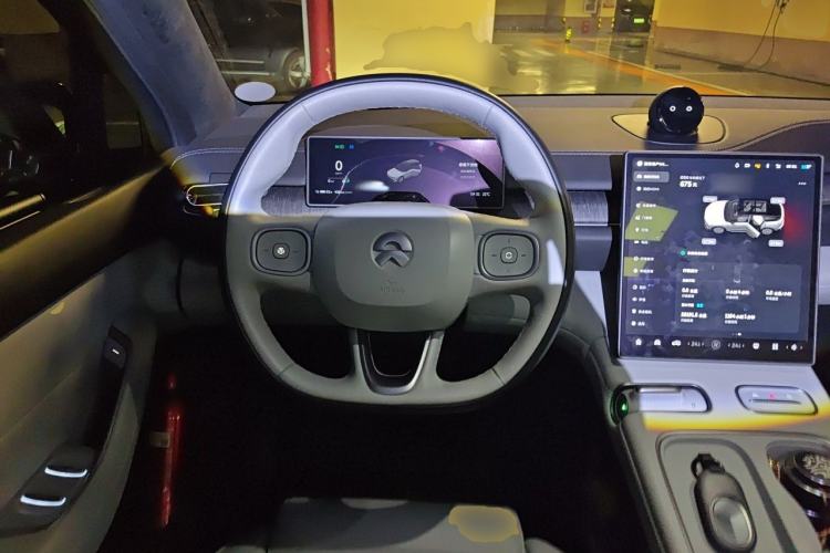 Used Nio EC6 2024 75 kWh Steering Wheel