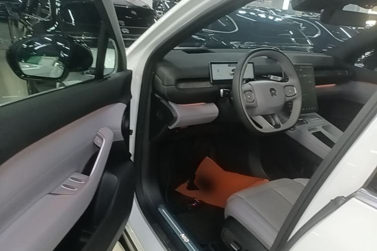 Used Nio EC6 2024 75 kWh Driver Seat